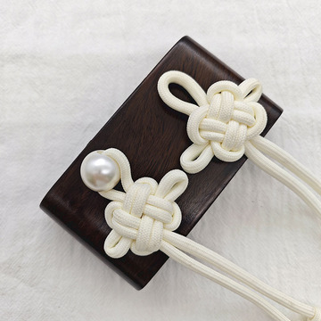 中国结珍珠盘扣中式国潮古韵羊毛大衣旗袍纽扣装饰配件手工对扣子