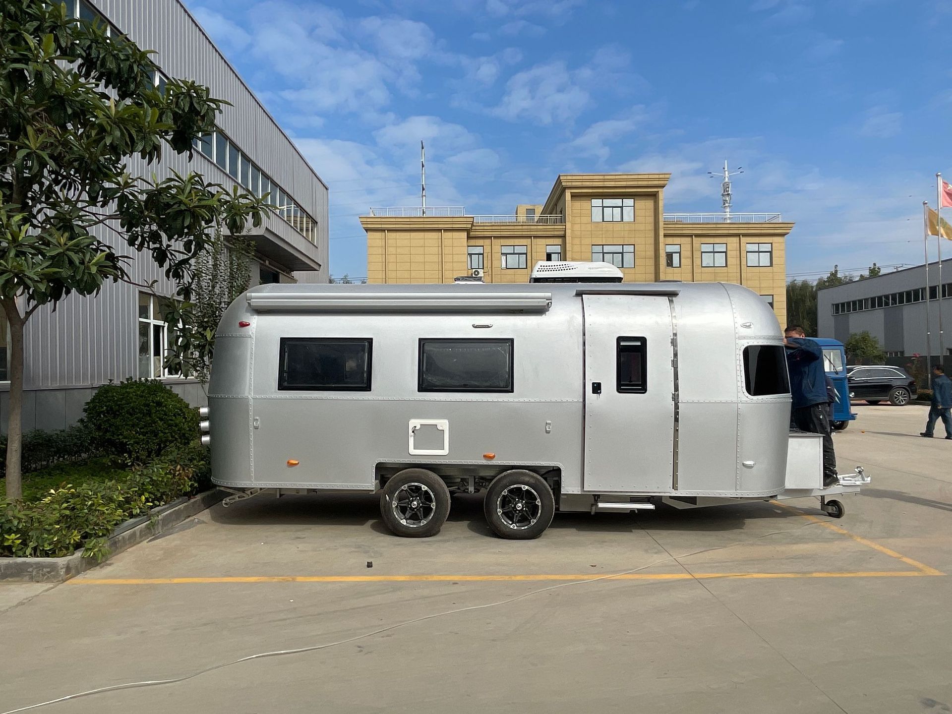 550sa标准照 营地拖挂式房车 旅居拖挂车拖拽式房车营地露营房车