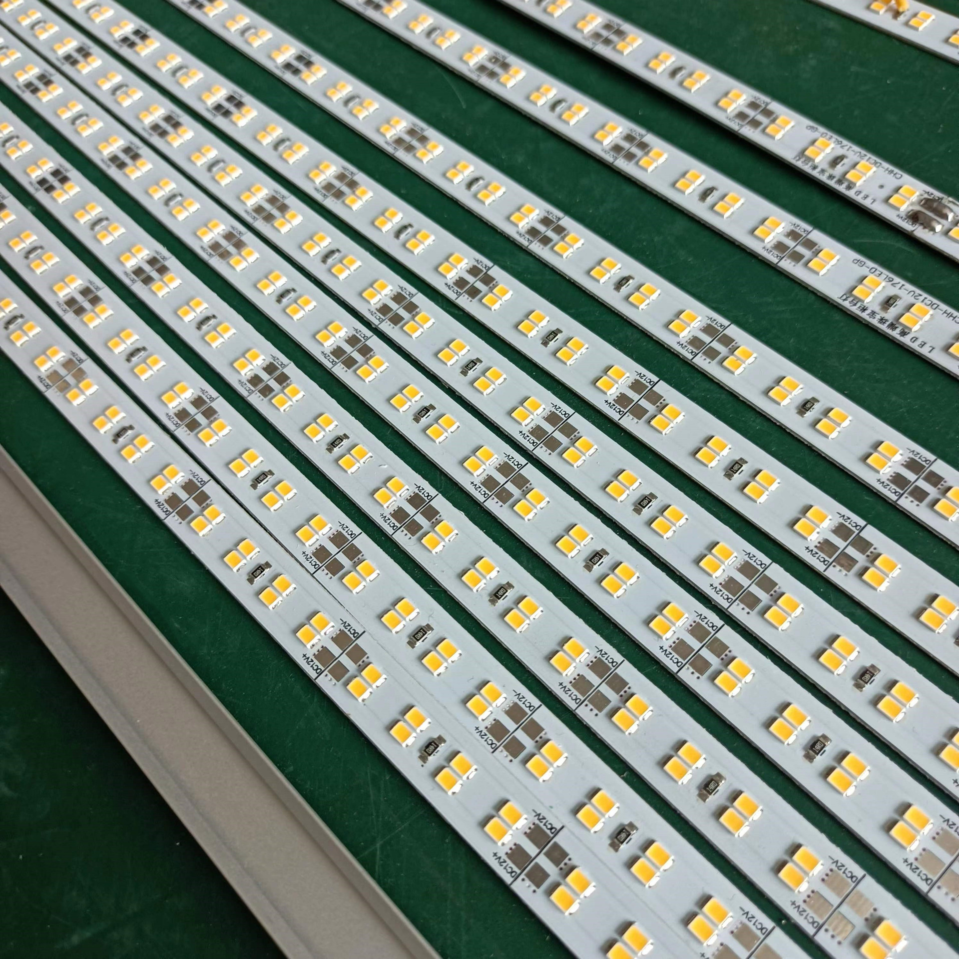 低压12v直流高亮led柜台硬灯条手机珠宝展柜货架鞋柜灯箱硬贴片灯