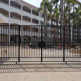 广州厂家制作折叠双开手动铁门小区入口手动四折镀锌方管铁艺大门