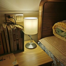 欧式台灯创意布艺卧室床头灯现代简约时尚温馨儿童护眼喂奶小台灯