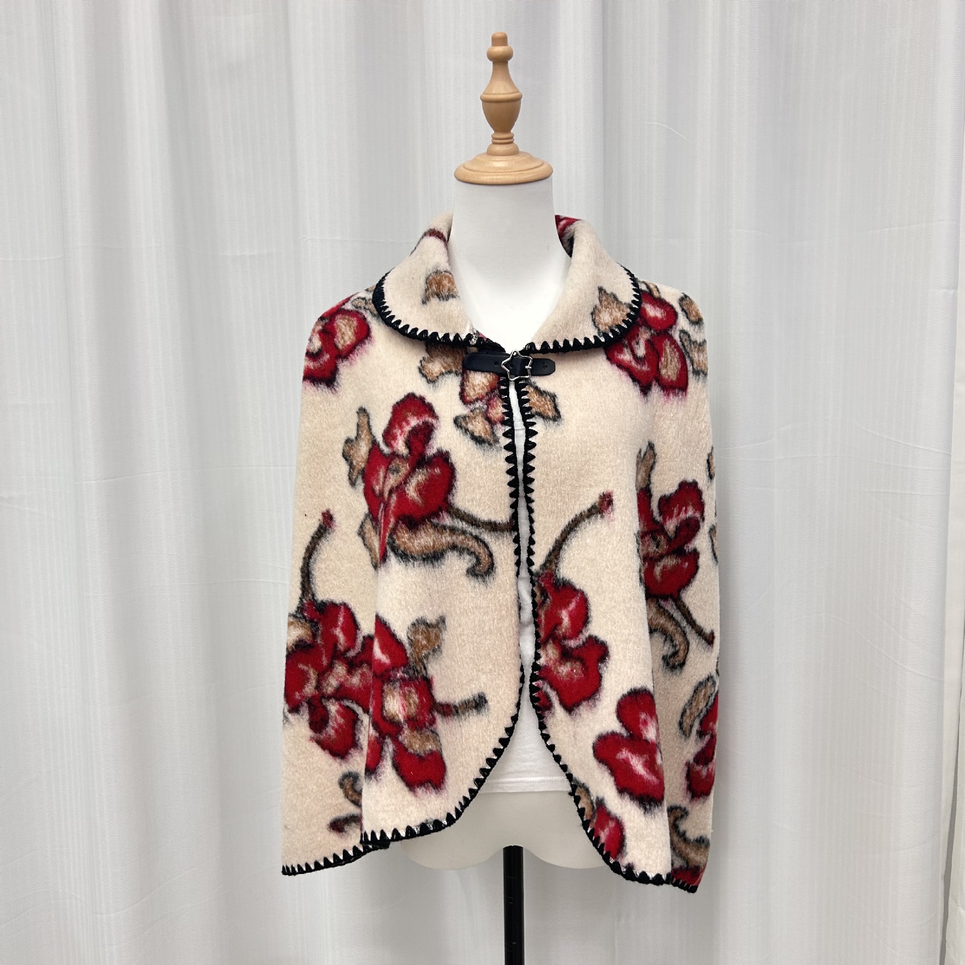 欧美外贸毛呢贝壳边立体化提花斗篷-阿里巴巴