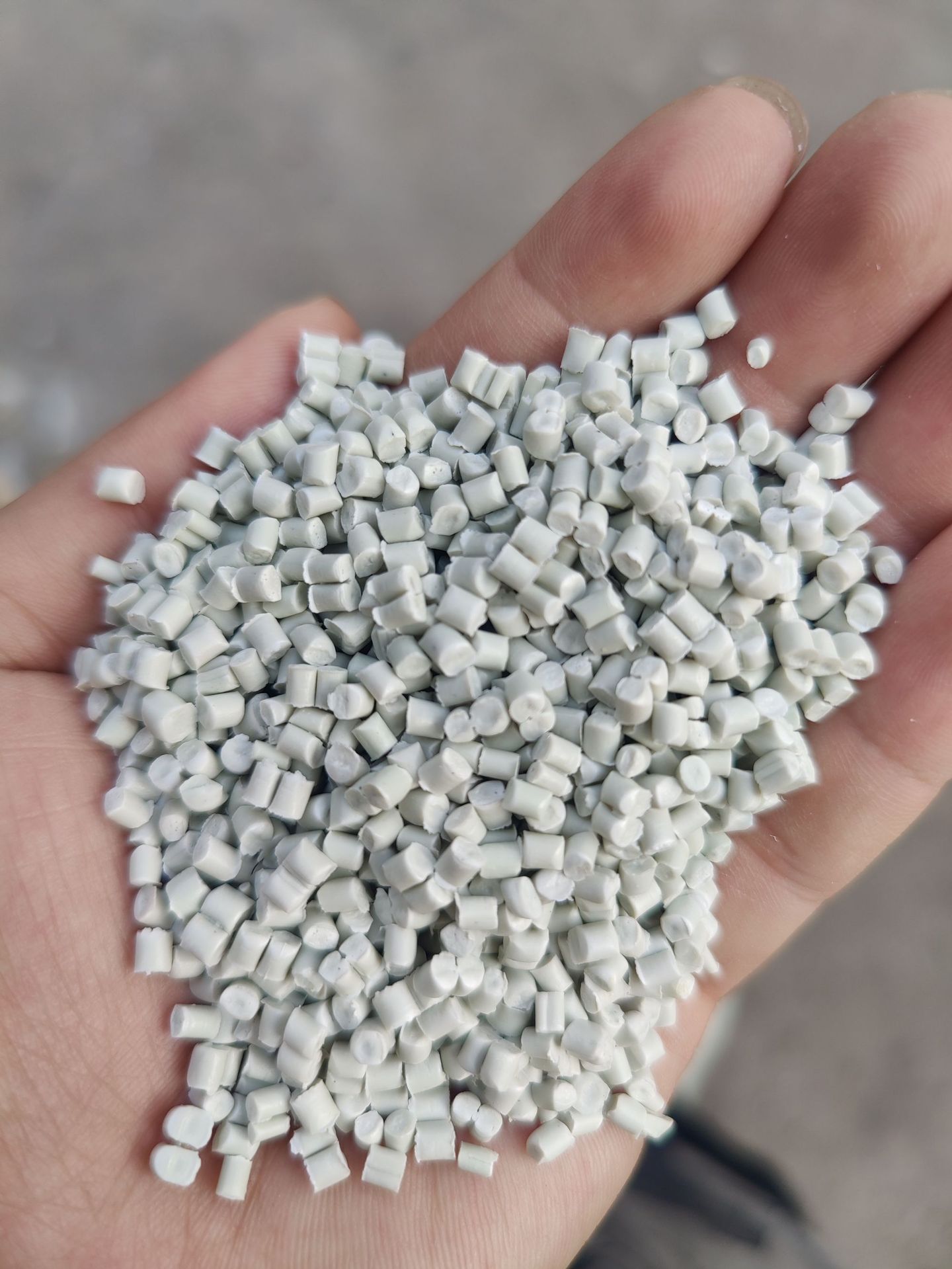 厂家直销奶白pp再生料共聚奶白pp再生颗粒pp颗粒聚丙烯奶白pp回料