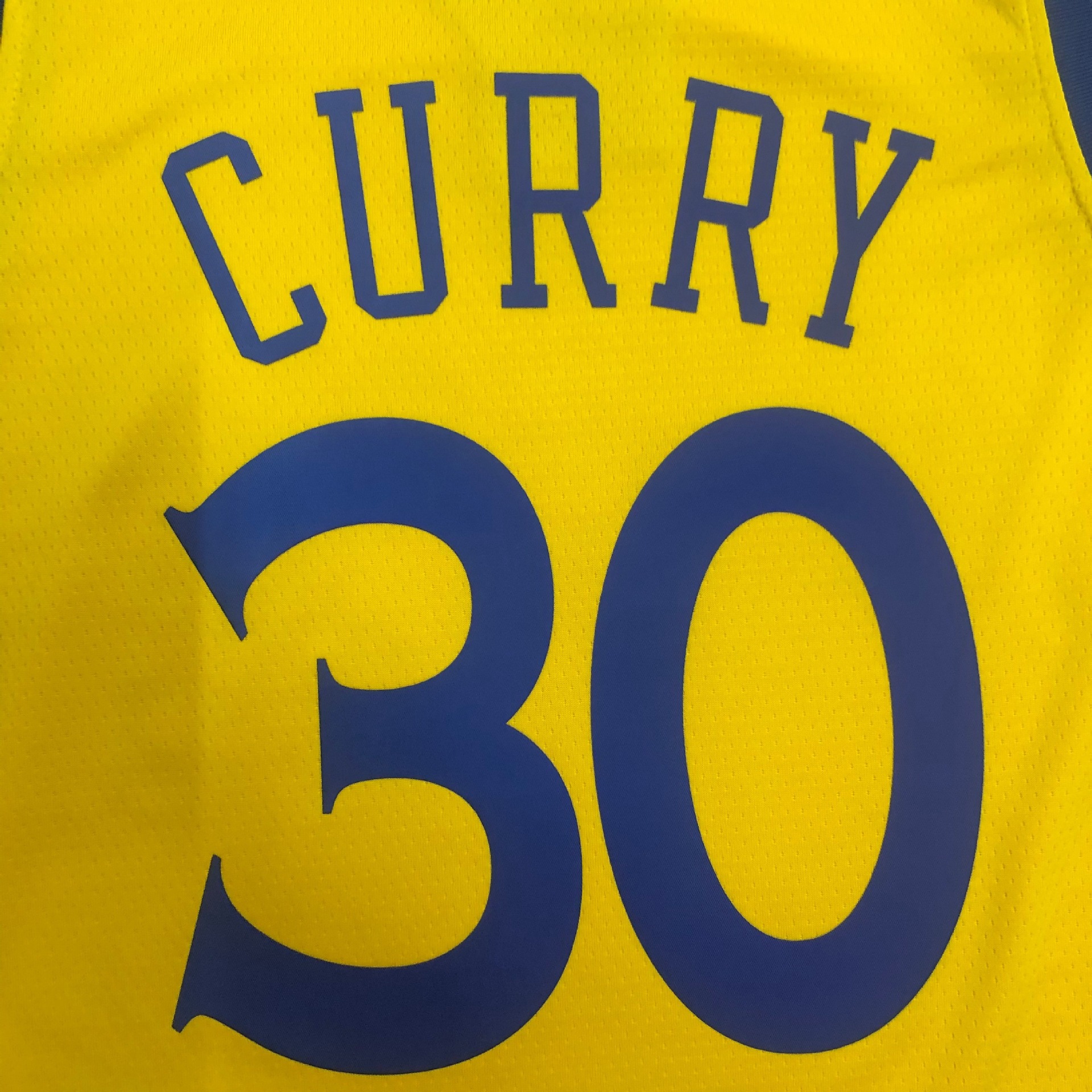 是否跨境出口专供货源是尺码s,m,l,xl,xxl颜色11号汤普森,30号库里,35