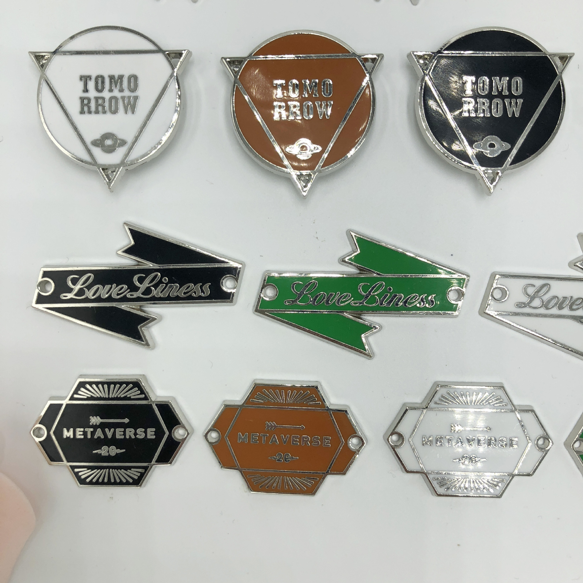 金属徽章烤漆滴胶胸针校徽金属徽章 钥匙扣手袋箱包五金配件logo