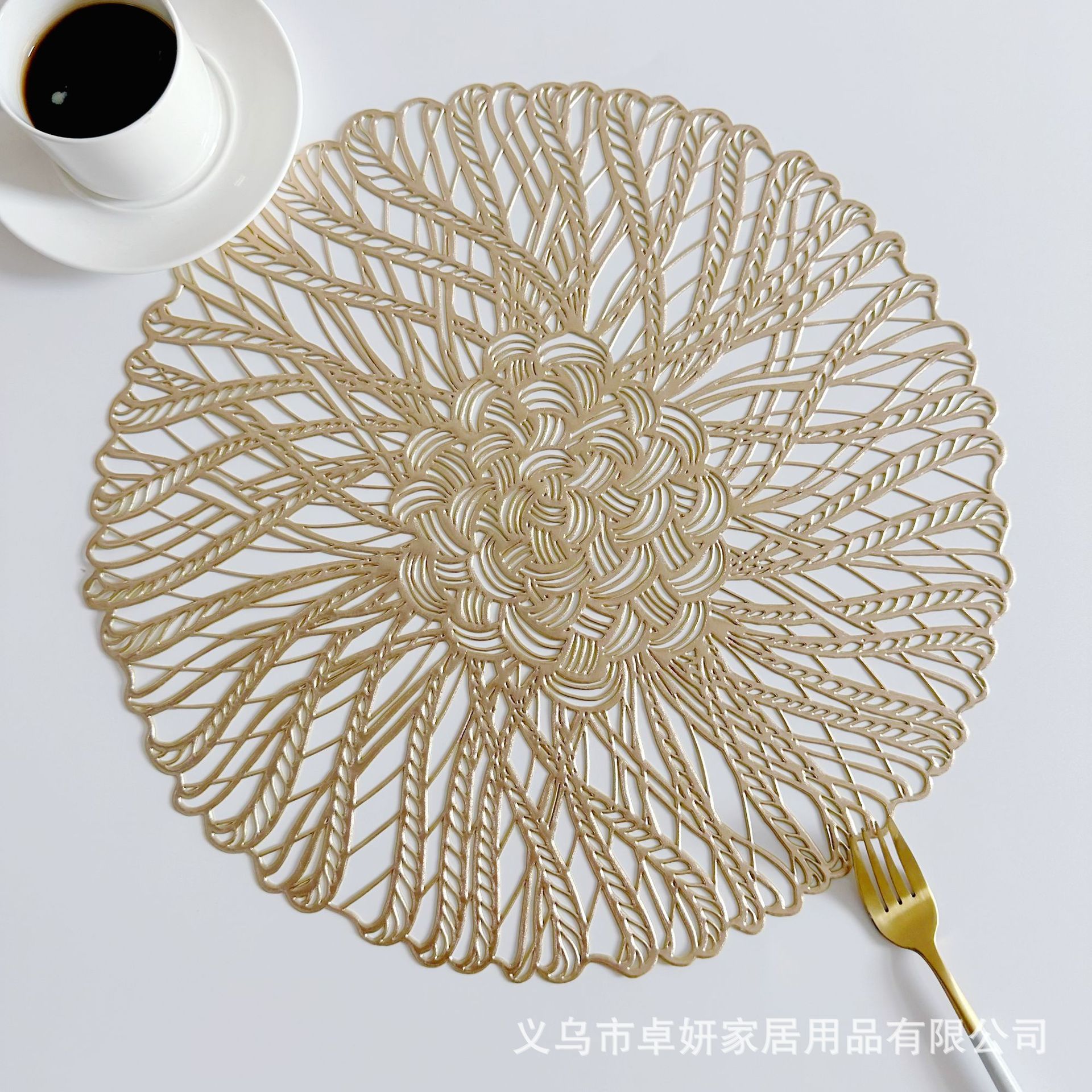 new gilding hollow placemat coasters round hotel household wholesale hollow placemat european heat proof mat