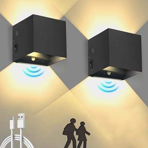 亚马逊磁吸usb充电调节过道灯LED暖光免布线户外壁灯人体感应灯