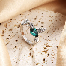 热卖时尚小众设计感绿色蜂鸟戒指开口可调节戒指