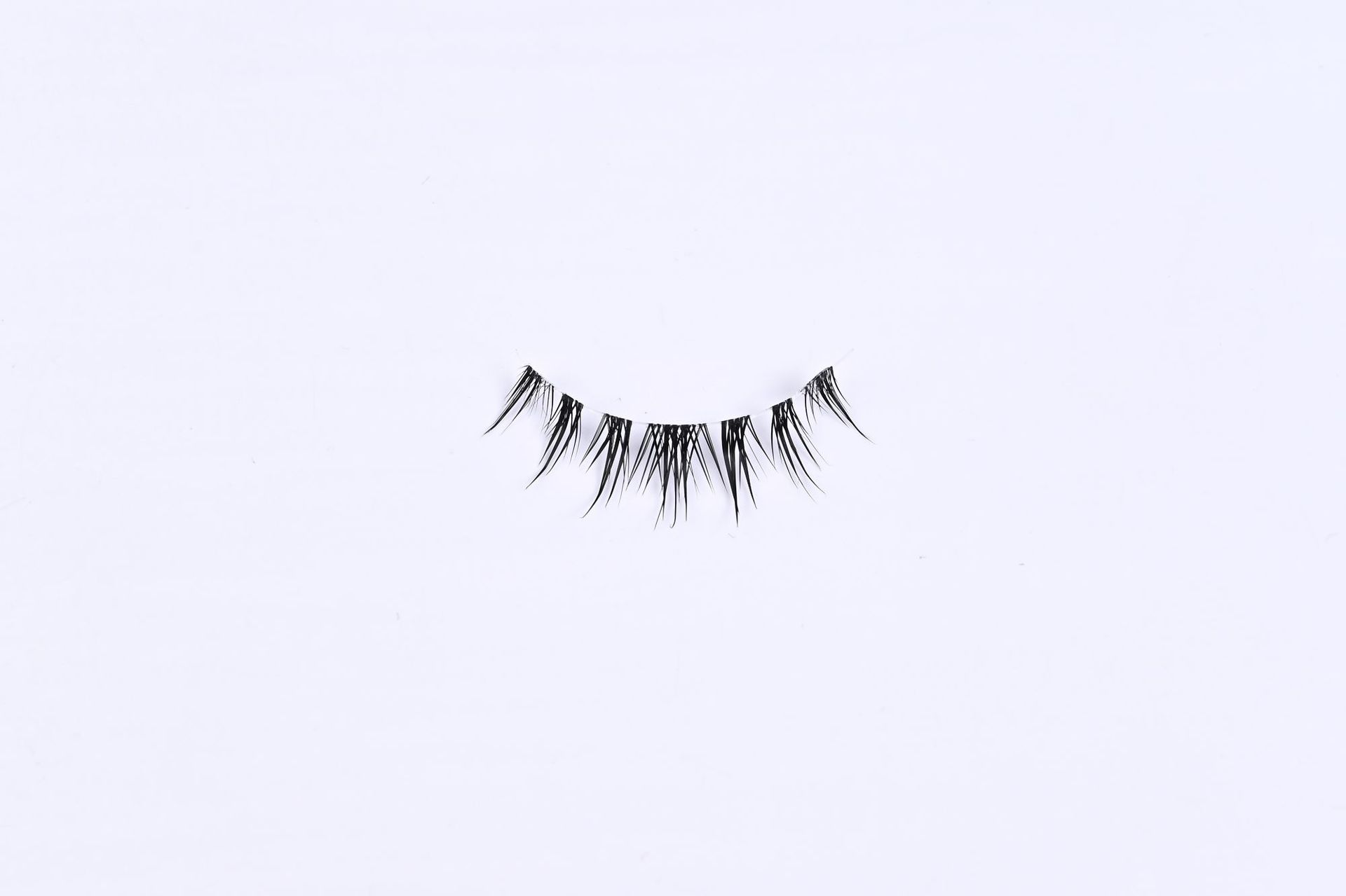 Hare Sweet and Cool False Eyelashes Natural Tassel Tufted Soft and Comfortable Extremely Fine Sheer Root Segmented Mh07