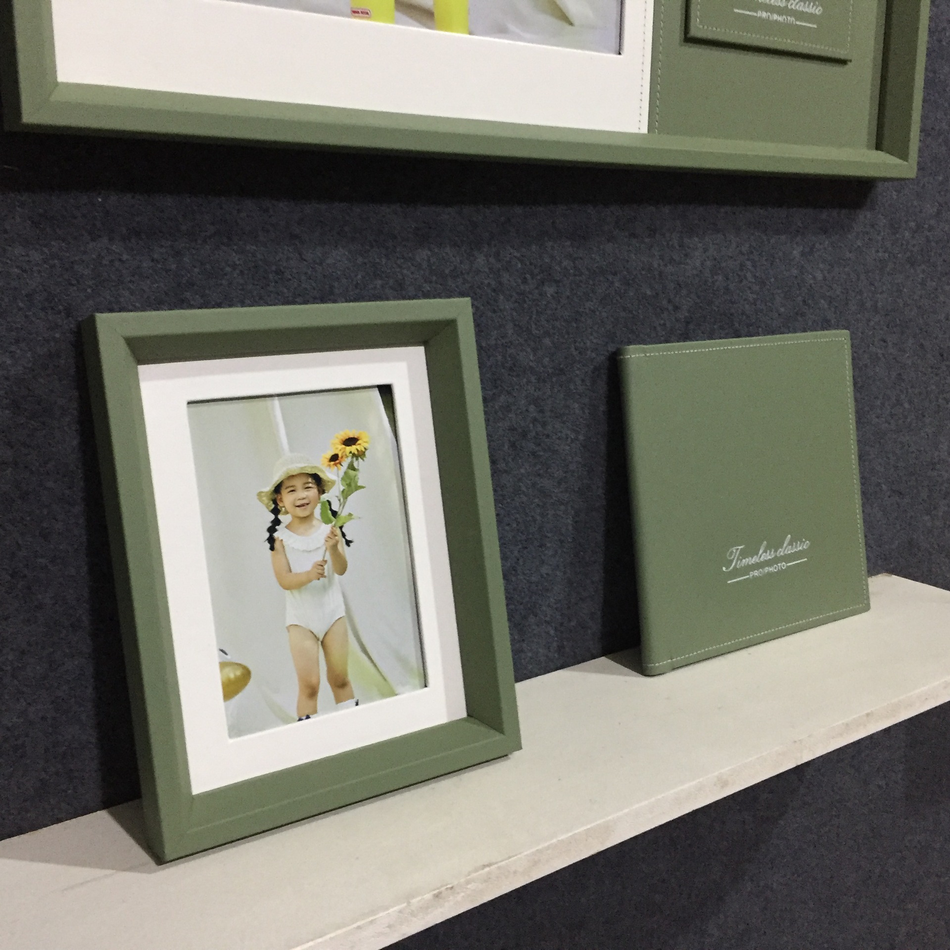 2021年新款婚纱儿童影楼莫兰迪流行色3孔创意组合相框相架