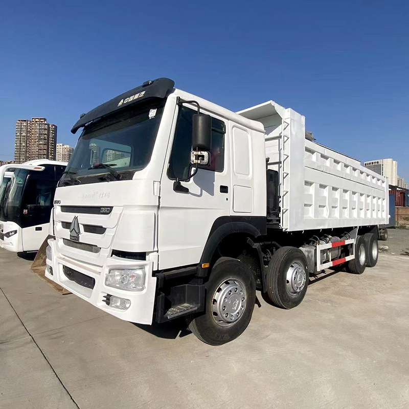 出口非洲前四后八工程货车重汽豪沃自卸翻斗车土方渣土倾斜车