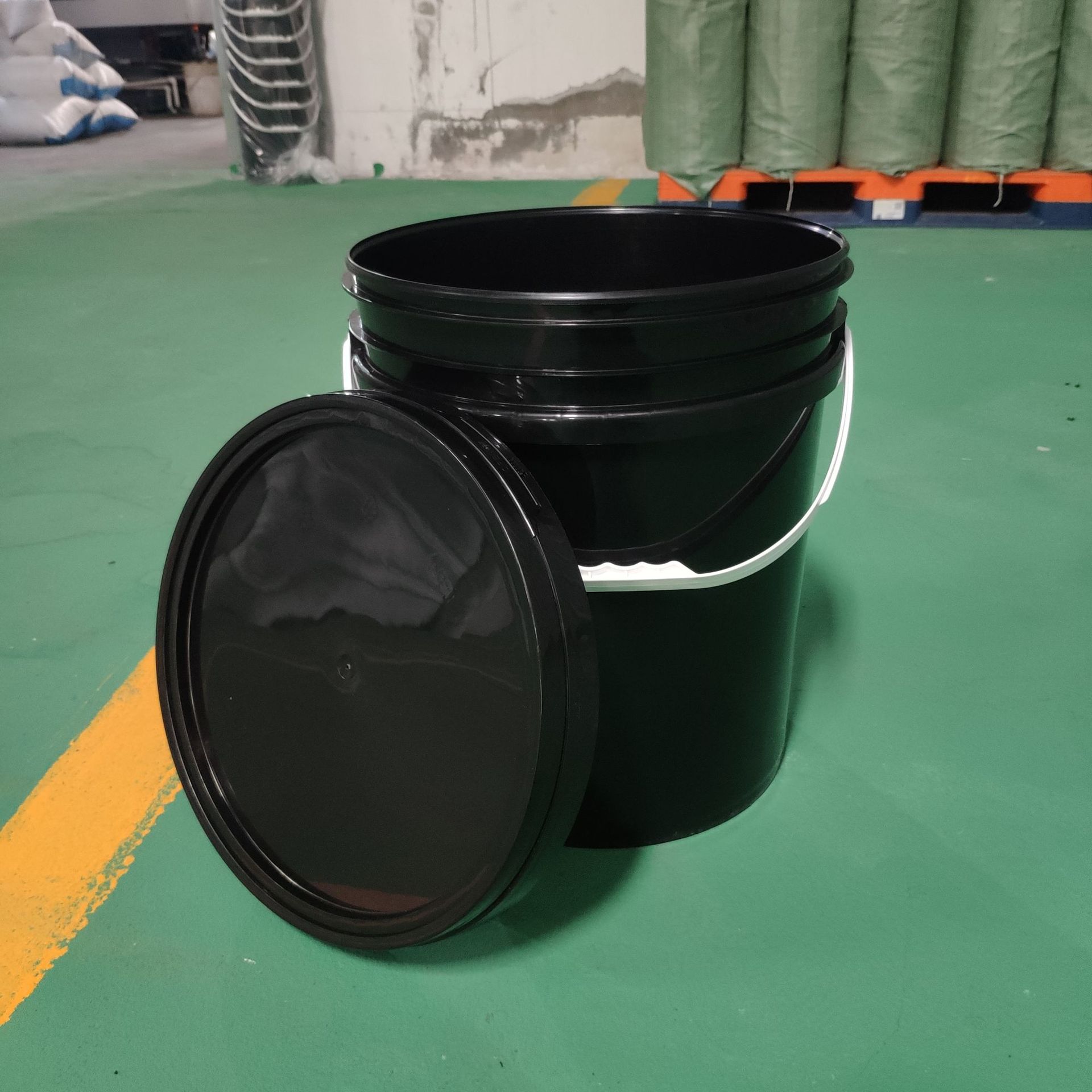 黑色 25升l塑料化工桶 25kg带盖油漆桶 25公斤涂料胶漆桶浆料水桶