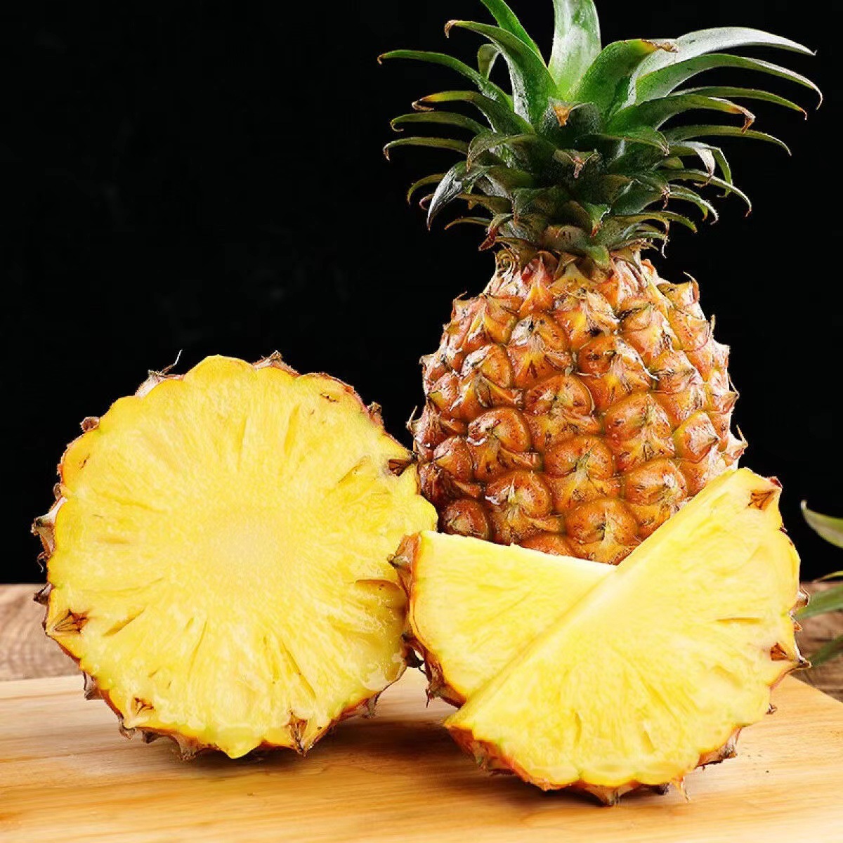 正宗海南金钻凤梨爆甜菠萝新鲜水果手撕凤梨香甜现摘批发包邮