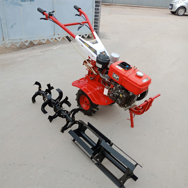 机多功能松土机价格图片手扶双链轨耕地机山地带犁铧微耕机图片一机多