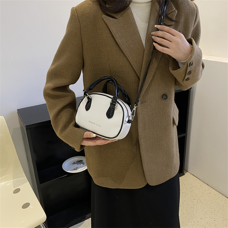 Women's Handbag 2023 Summer New Korean Style Retro Lychee Pattern Contrast Color Small Square Bag Women's Shoulder Messenger Bag