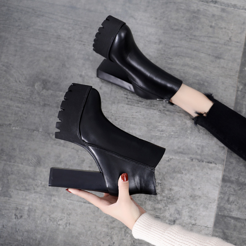 短靴女高跟鞋粗跟欧美秋冬季2024新款百搭防水台黑色马丁靴裸靴子