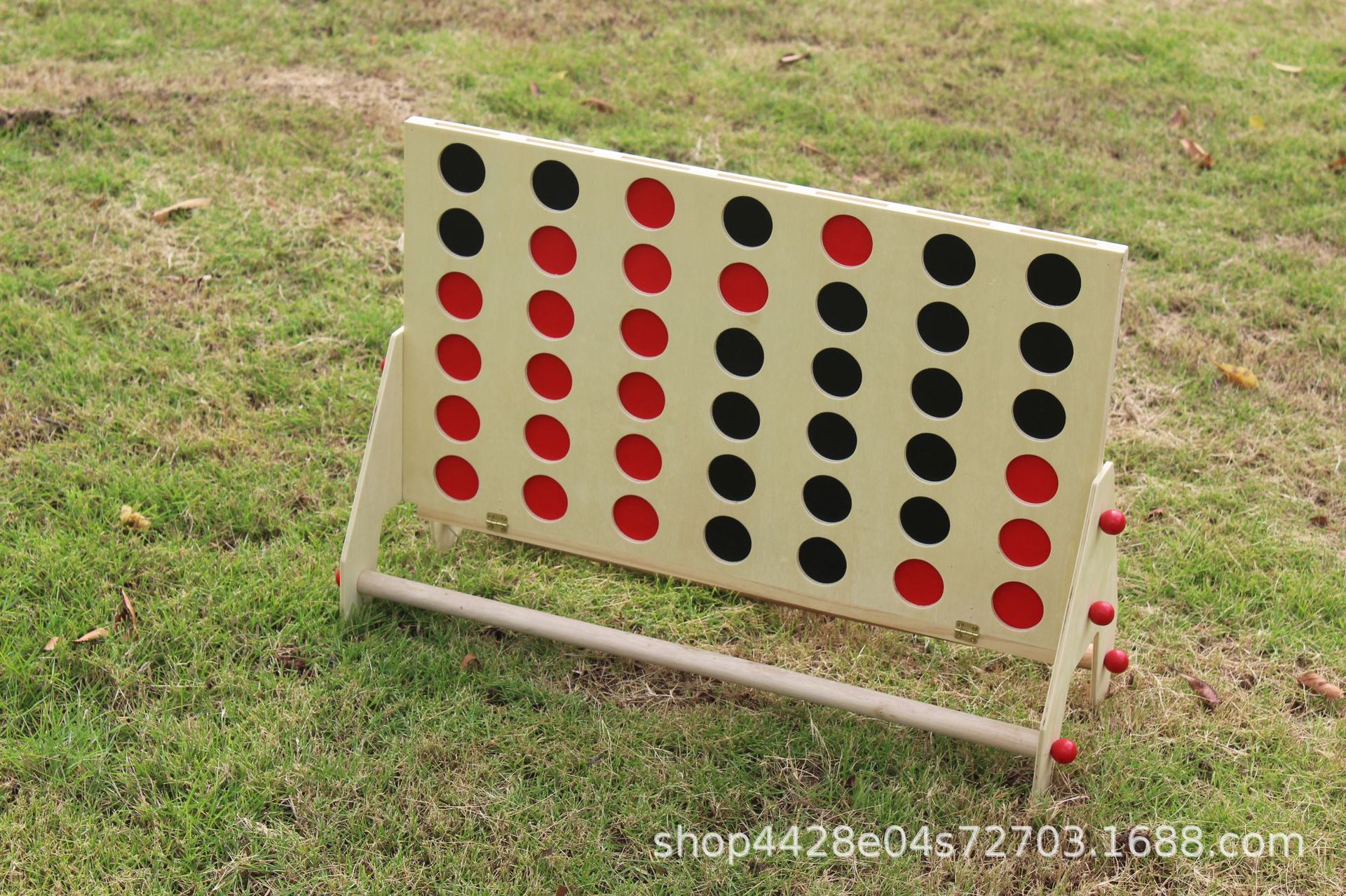 棋子颜色:红色和蓝色产品规格:56*20*40cm材质:木制配件:红蓝棋子