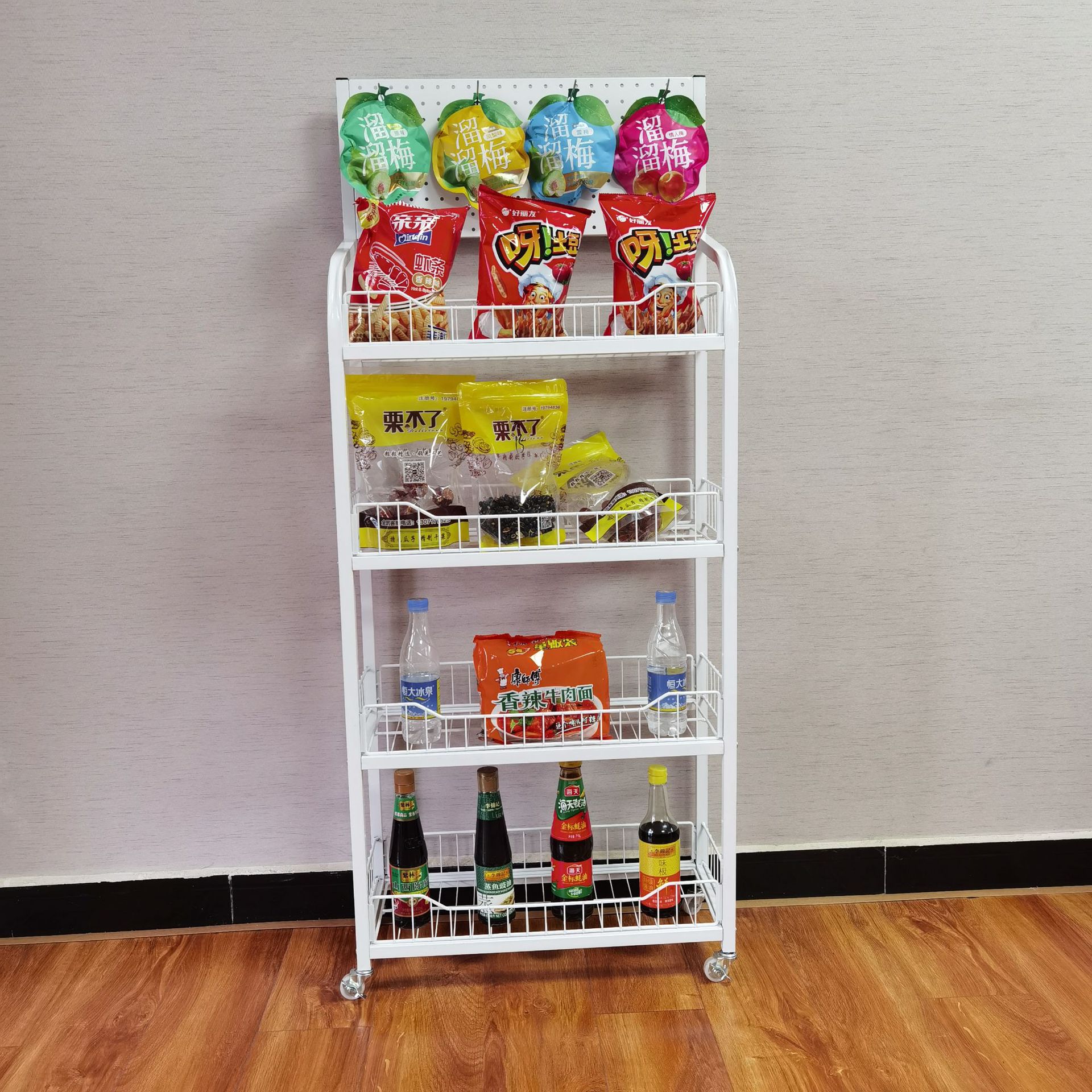 便利店货架摆放