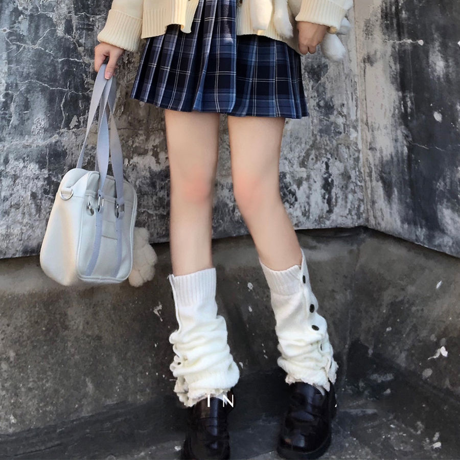 jk堆堆袜子女秋冬保暖小腿套软妹日系纽扣子针织白色毛线辣妹袜套