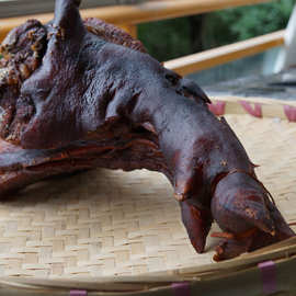 烟熏腊猪脚贵州产猪脚杆年货猪蹄子农家自制腌咸肉猪手前大腿肉