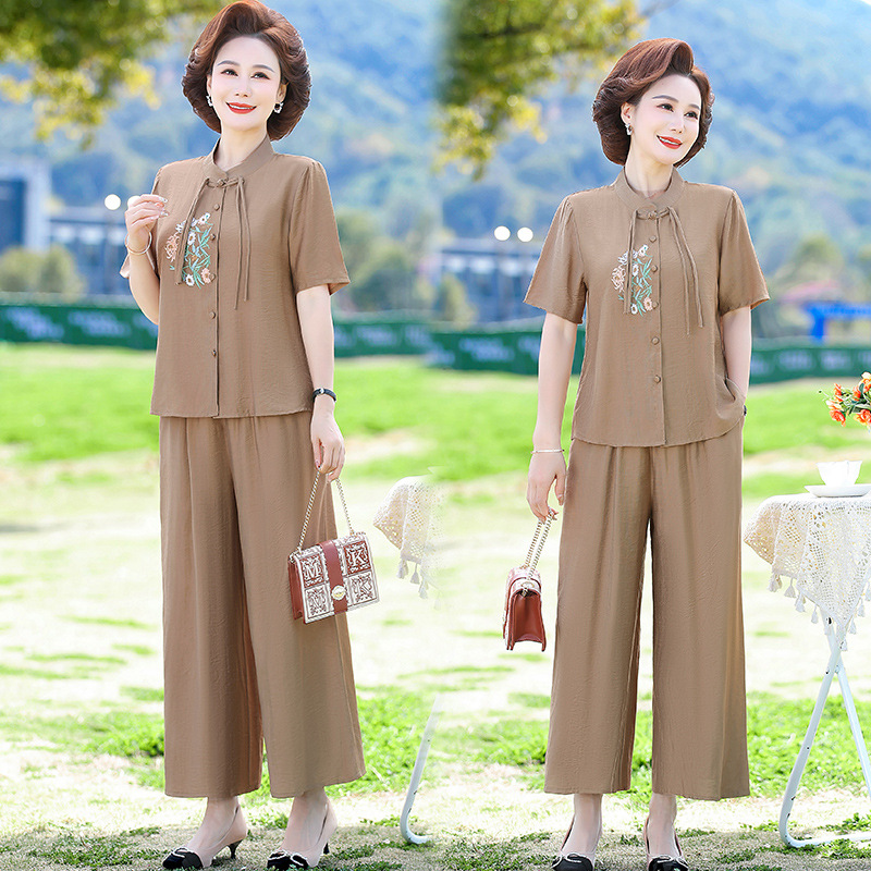 2024 Middle-Aged and Elderly Women's Summer Wear Ethnic Style Short Sleeve Suit New Mother's Clothes Age-Reducing Embroidery Cool Two-Piece Suit