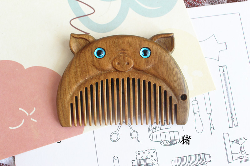 沉贵宝十二生肖卡通迷你梳 绿檀动物小梳子 单面雕花细齿木梳