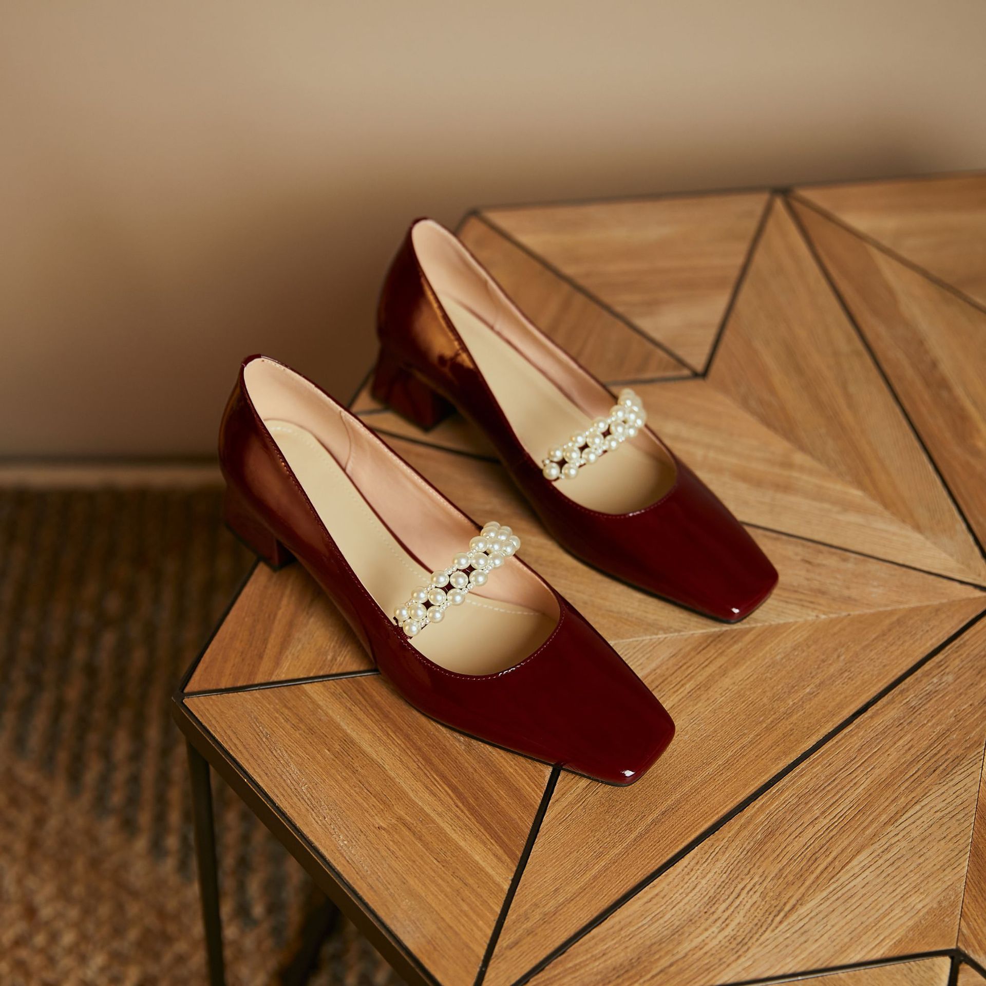 欧美方头中跟浅口单鞋珍珠粗跟低帮女鞋复古玛丽珍单鞋新款