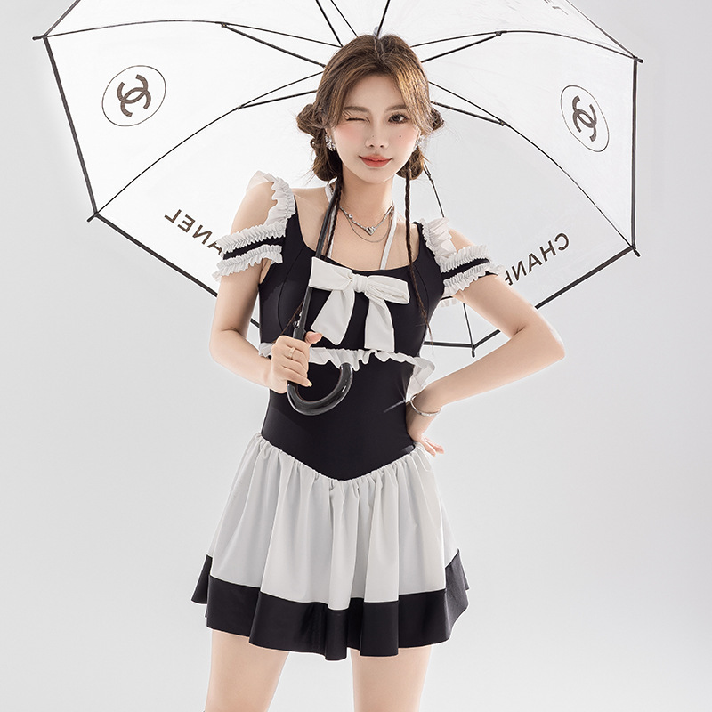 游泳衣女泡温泉2024日系新款连体裙式保守学生遮肚显瘦可爱女仆装