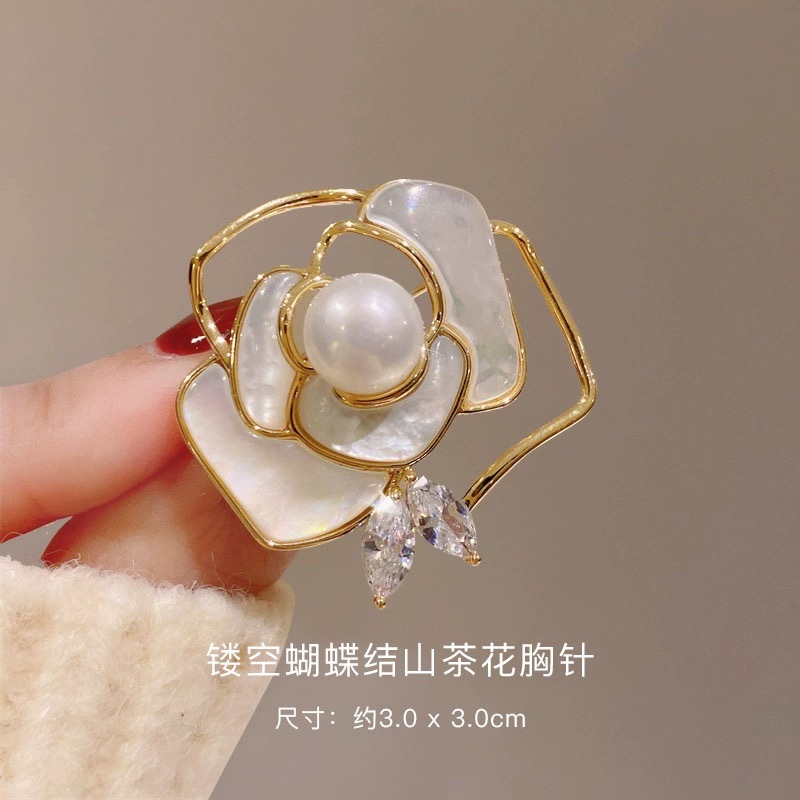 春秋新款珍珠山茶花胸针教师节礼物时尚高级感胸花小众别针设计感