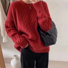 红色韩版宽松慵懒风外穿气质圆领麻花毛衣女2021年秋冬新款针织衫