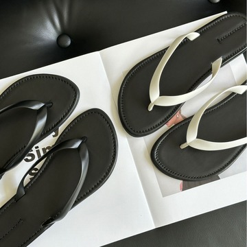 瀚柯|新款无标tr牛皮夹趾夹脚拖鞋外穿高级感百搭人字拖真皮凉鞋