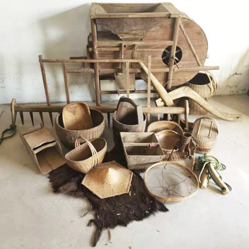 民俗老物件木犁木耙老旧木桶教学农具直播间创作农耕文化装饰摆件