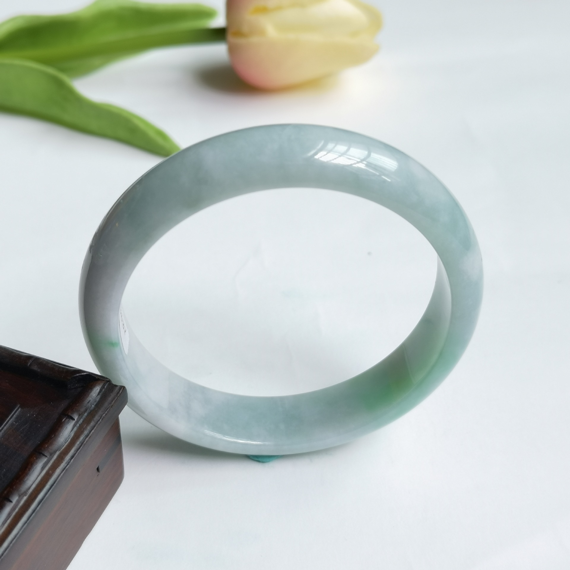 门店直发 a货缅甸翡翠手镯 老坑豆种飘绿翡翠玉石手镯女款证书