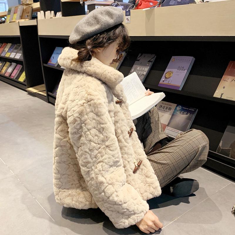 2023秋冬新款仿羊羔毛外套女短款学生牛角扣宽松仿皮草毛毛绒大衣