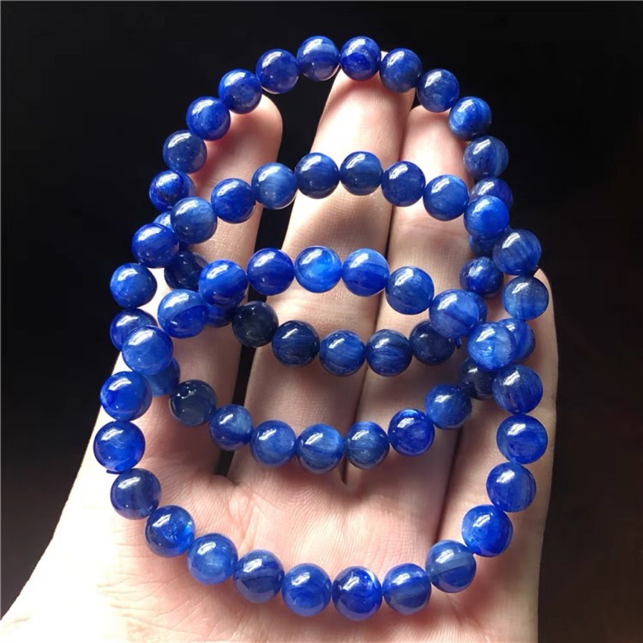 天然蓝晶石手链 蓝晶石单圈手串 颜色漂亮 有猫眼效果