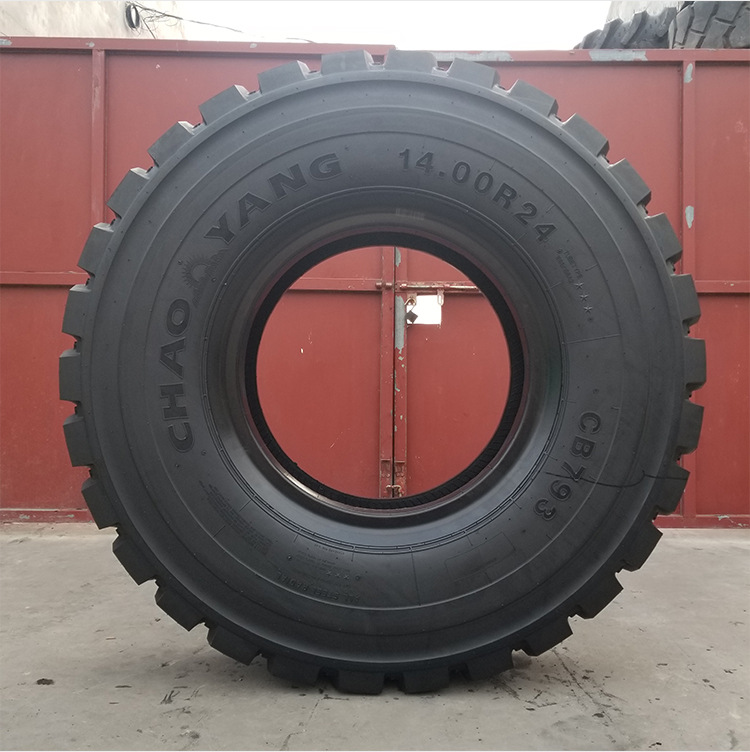 宽体车轮胎 1300r25 1400r24 25 1600r25轮胎 矿山工程自卸车轮胎