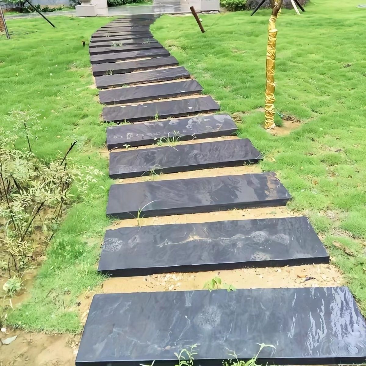 青石板踏步石花园公园草坪垫脚石庭院地砖园林铺路户外防滑青石板