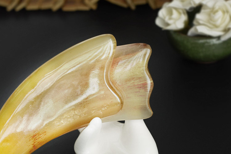 产地货源和美精细抛光刮痧板 面部美容板加厚小号羊角刮痧板批发