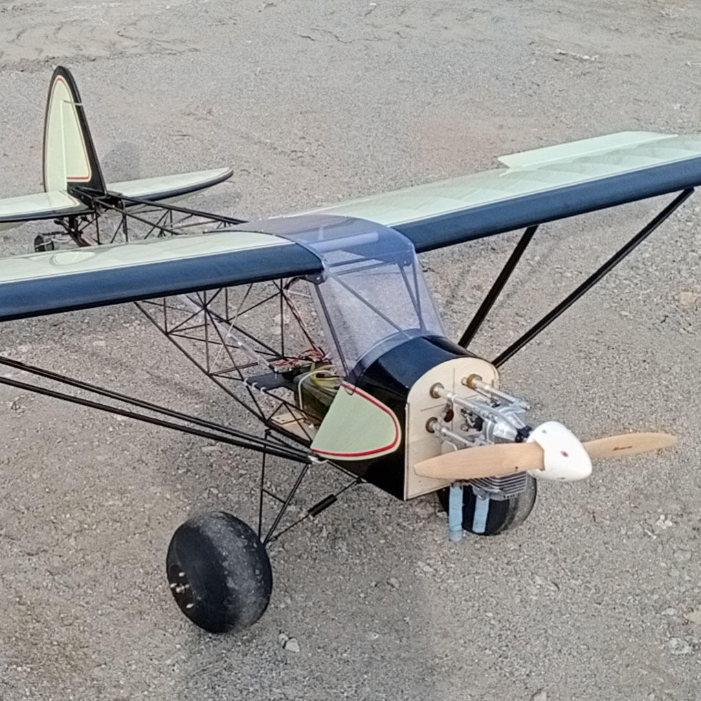 鲍勃bobber 35cc 98寸法国运动像真航模机 油动老式飞机模型