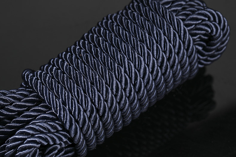 情趣绳子成人用品sm捆绑调教丝光绳柔软束缚女用带绳头扣现货批发