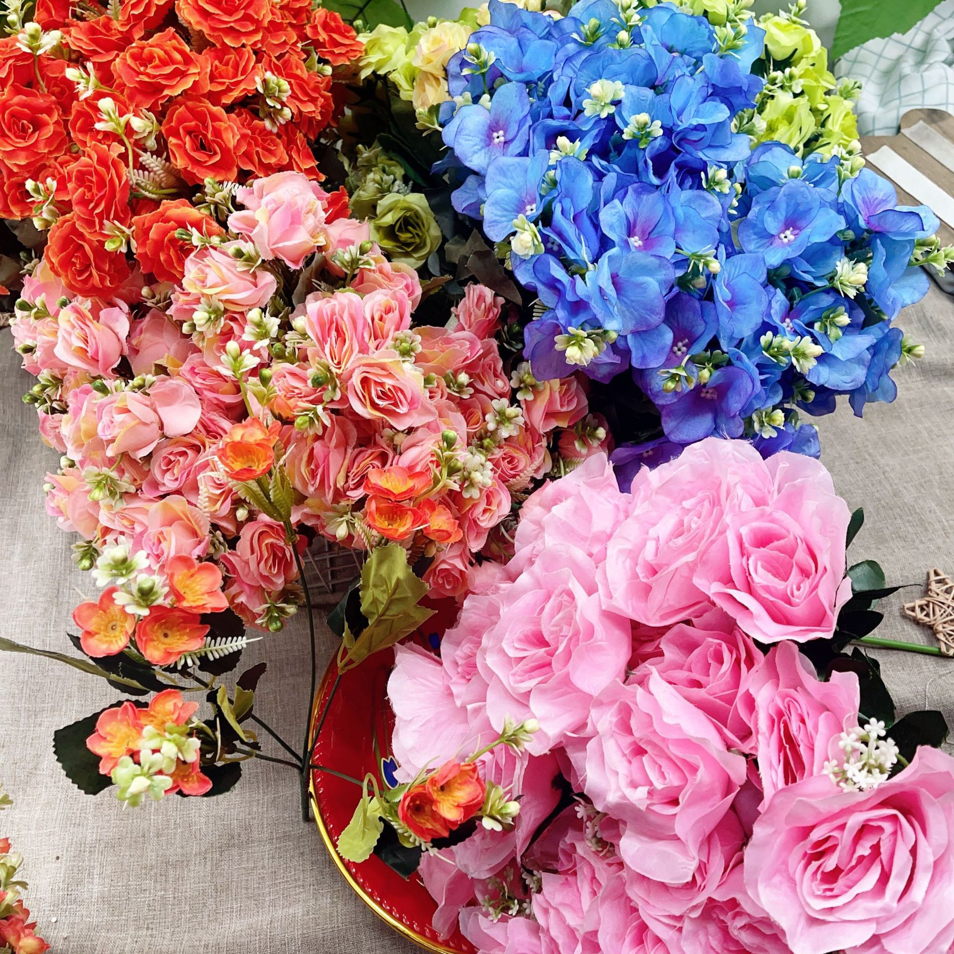 五朵花假花绢花家用装饰仿真绢花布艺花两元店货源-阿里巴巴