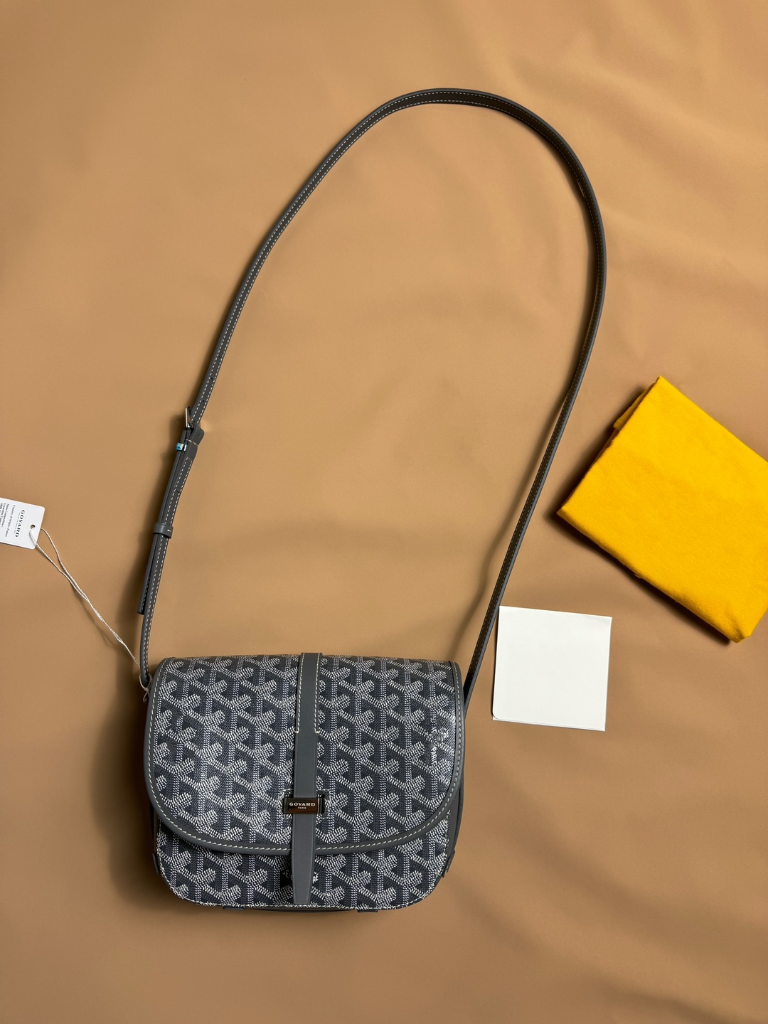 狗牙goyard 灰色小包 邮差包街拍时尚百搭单肩包斜挎包高级感女包