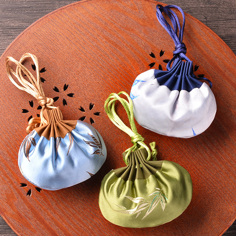 端午节香包礼品古风刺绣荷包薰衣草艾草衣柜小香囊汉服随身空香袋