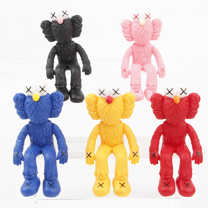 网红暴力熊手办芝麻街kaws潮流风摆件公仔客厅桌面家居车载装饰品