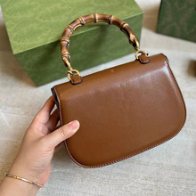 agnes b.日本代购~斜挎包_阿里巴巴找货神器