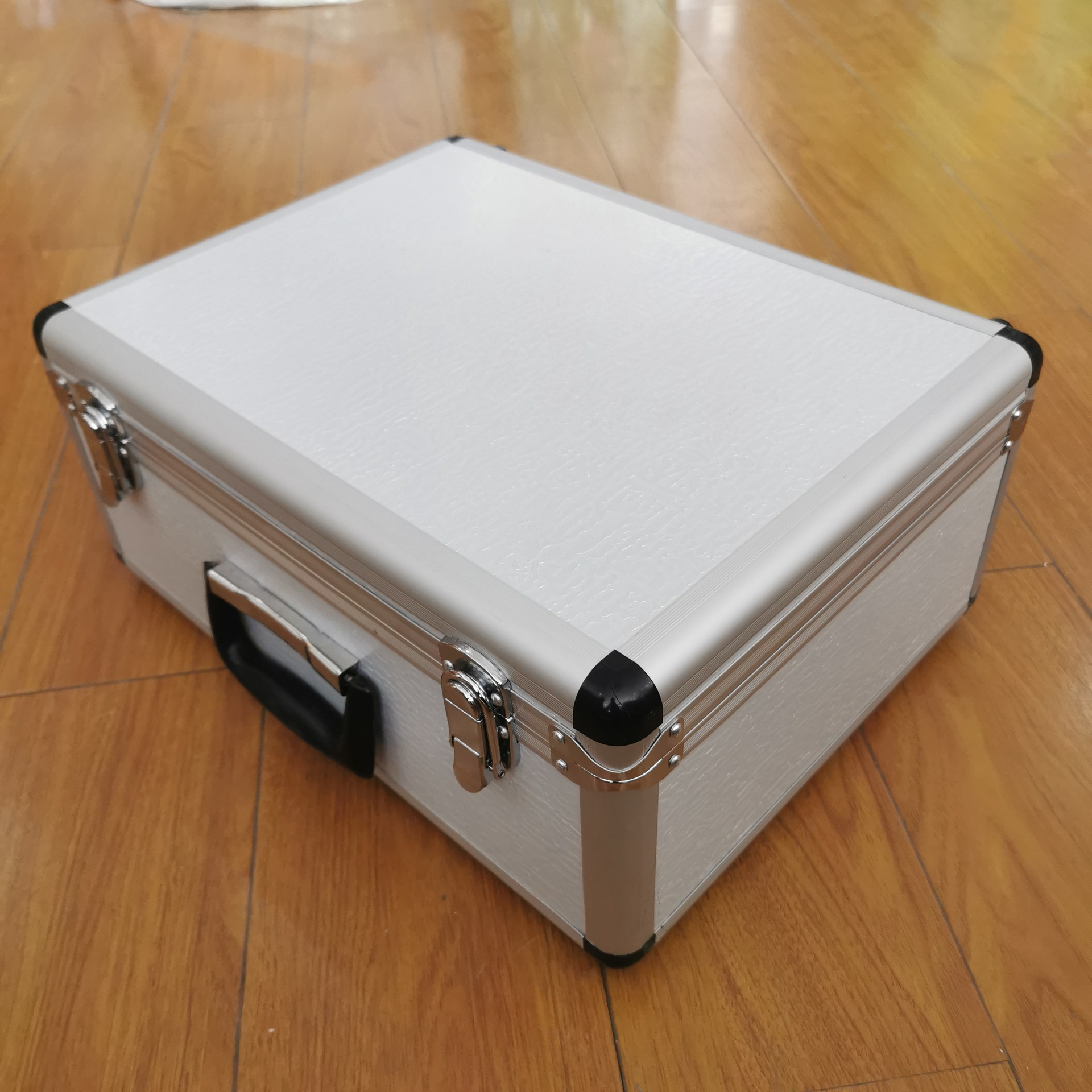 手提铝合金工具箱eva模型加工定制 海绵泡沫电脑精雕 1个起订