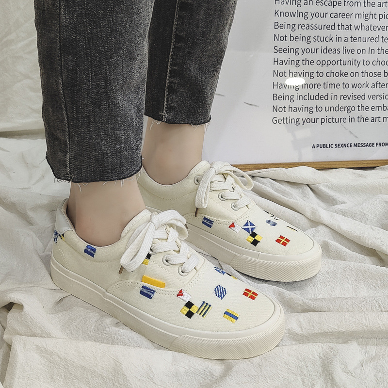 刺绣休闲帆布鞋女夏季新款韩版ulzzang情侣滑板鞋学生小白鞋批发