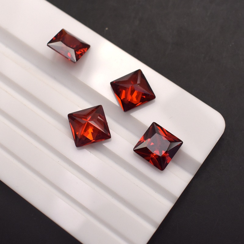 正方形石榴红锆石裸石