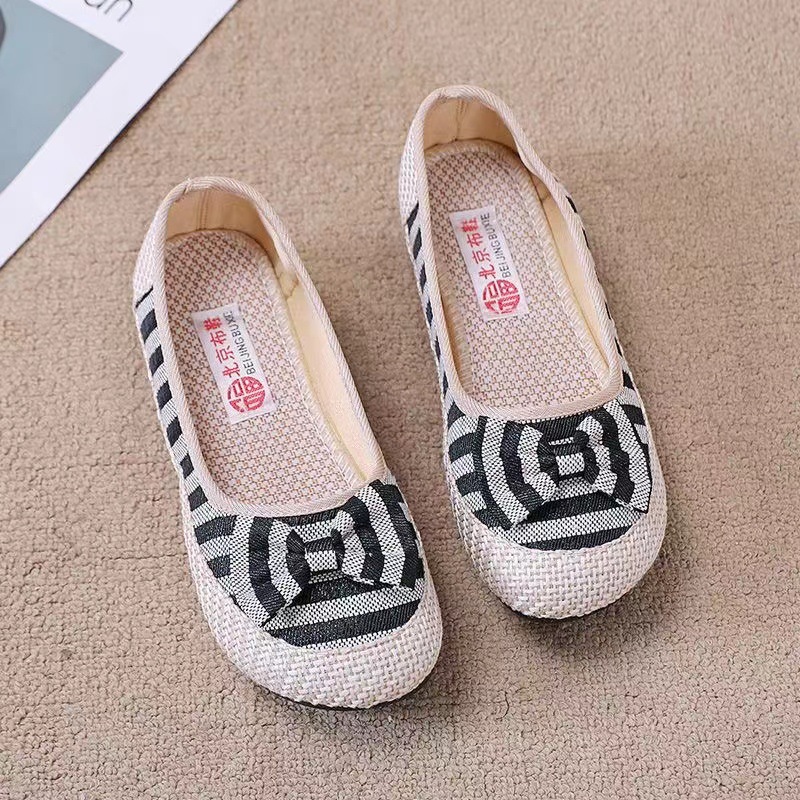 New Female Cloth Shoes Bowknot Women's Gommino Fashionable Breathable Non-Slip Soft Sole Shoes Good Match Casual Shoes Walking Shoes