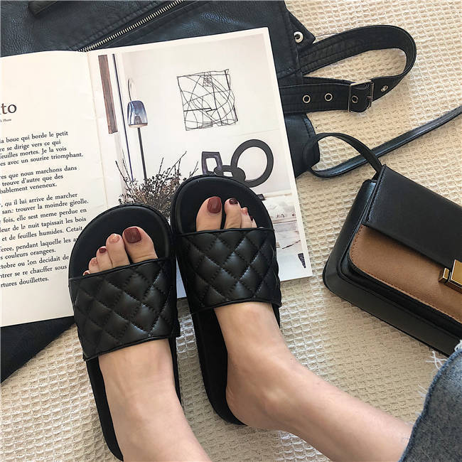 Women's Summer Outdoor Slippers Dormitory Korean Style Ins Harajuku Style New Fashion All-Matching Indoor Soft Bottom Sandals Simple